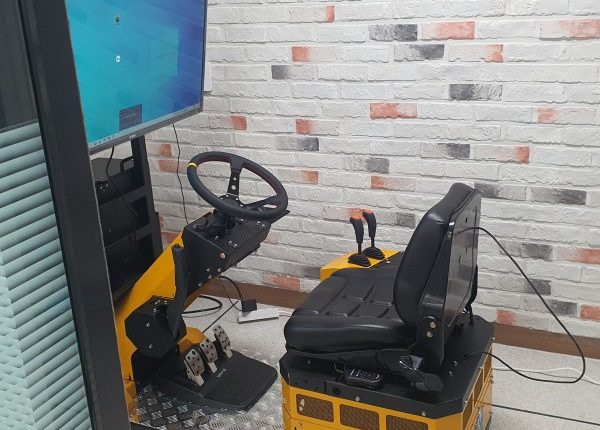 과학고등학교 지게차 VR 시뮬레이터 납품